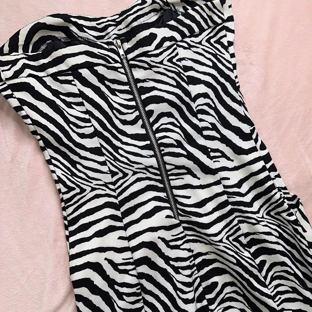 Y2K ZEBRA PRINT STRAPLESS SWEETHEART NECKLINE PLEATED DRESS · SIZE 5/6 - Picture 7 of 9